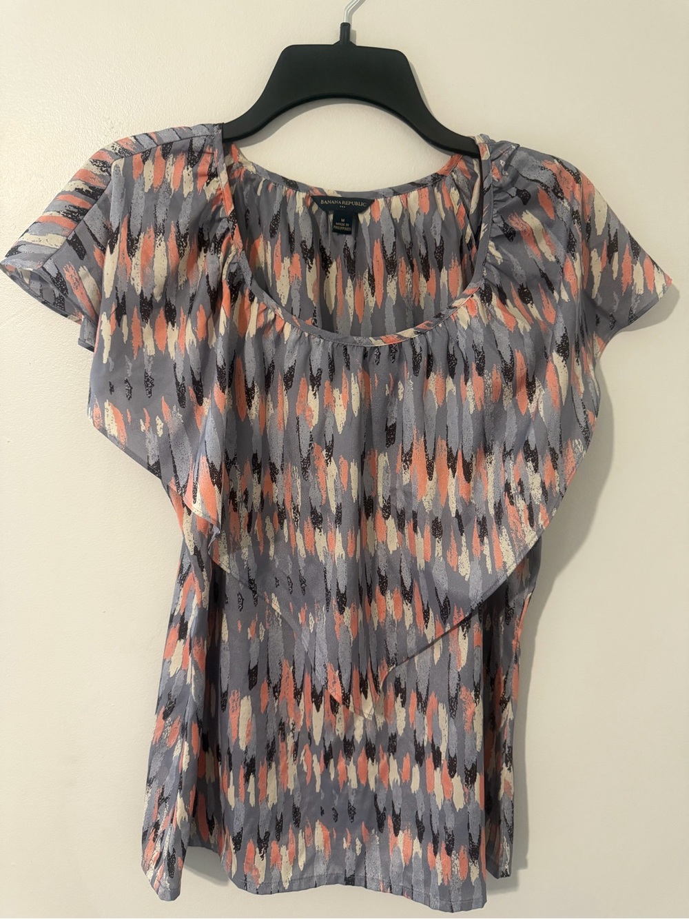Banana Republic Gray Peach Brushstroke Flutter Sleeve Overlay Neckline M
